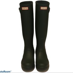 Hunter Rain Boots in Hunter Green